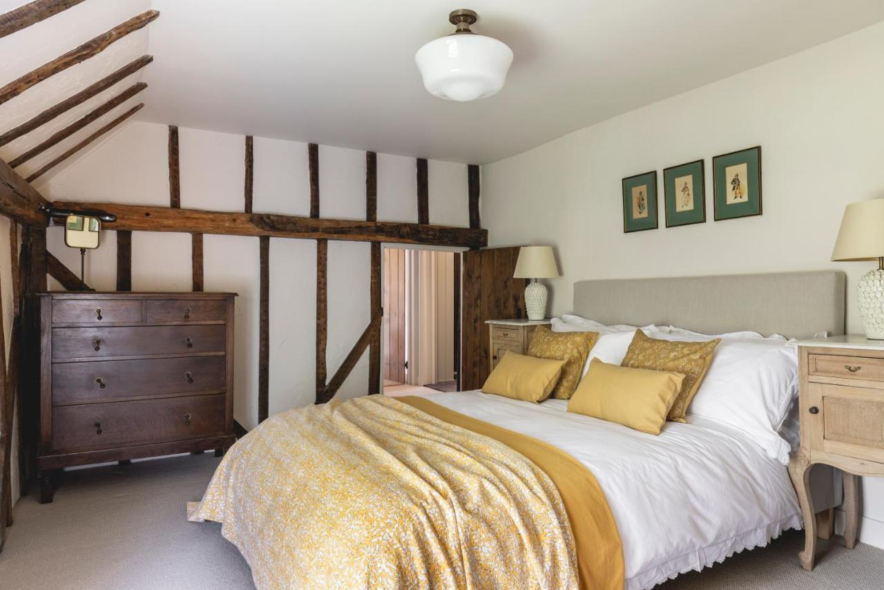 Cosy Cottage With Beautiful Garden, Hottub & Sauna Marden  外观 照片